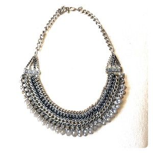Express statement necklace